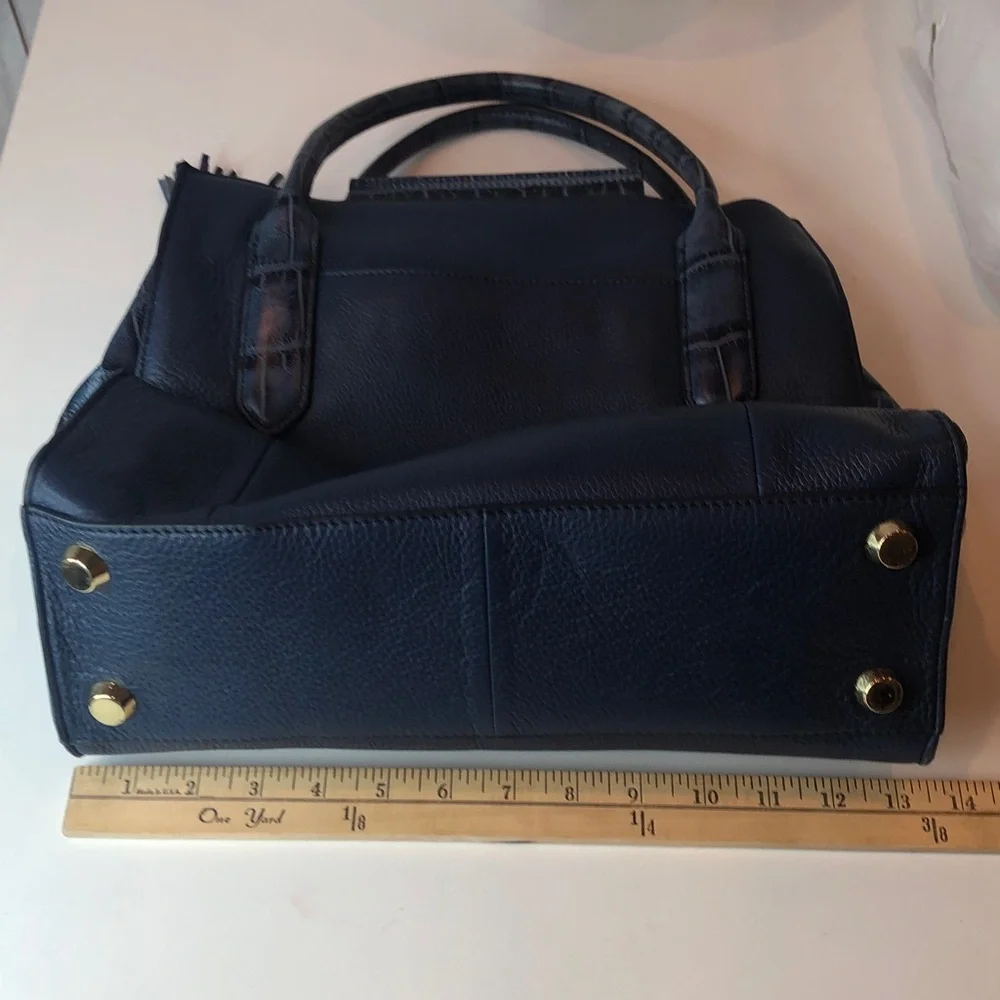 NWOT G.I.L.I. Navy Leather Croc Embossed Satchel Crossbody Bag